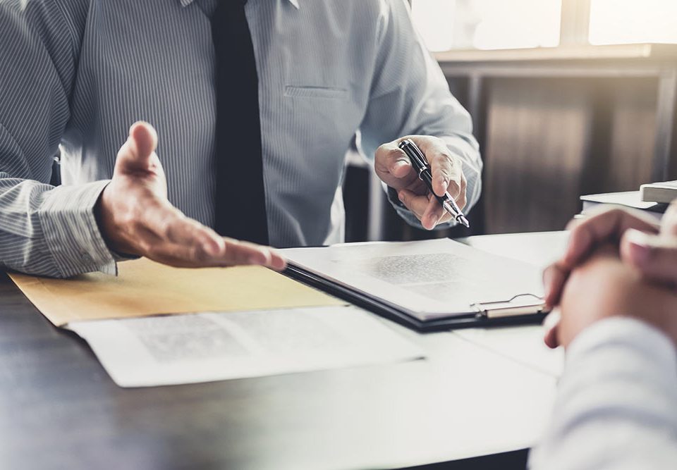 shutterstock.com - Freedomz - 1043656987