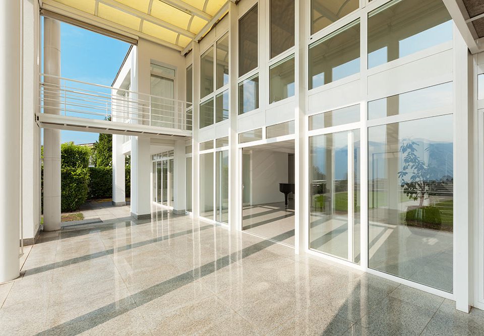 shutterstock.com - alexandre zveiger - 299949599